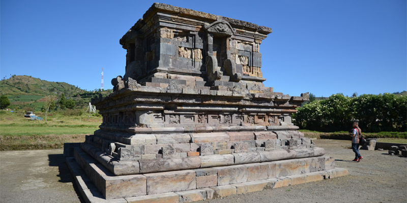 Setyaki Temple